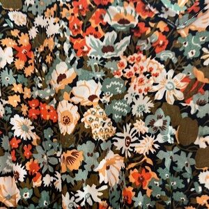 Pretty floral maxi dress. Sz L no tags